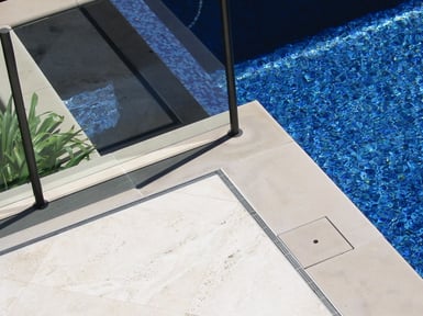 Infinity Drain_Pool Linear Drain Application Catalog Pool_01