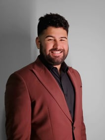 Mauricio Rapalo Headshot COV26