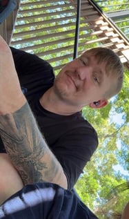 Michael Ray Headshot COV26